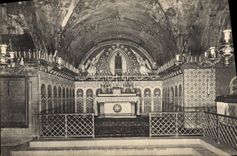 Cámara acorazada de la catedral de Chartres de la POSTAL de la VENDIMIA de Notre Dame bajo tierra