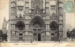 VINTAGE POSTCARD Tours the Gate of the Cathedral