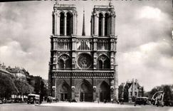 CPM Paris et ses Merveilles Cathedrale Notre Dame et le Parvis 