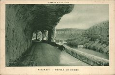 VINTAGE POSTCARD Vivarais Ravelled De Ruoms Agemda