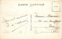 Acantilados santos de Quay Portrieux de la POSTAL de la VENDIMIA cerca del semáforo