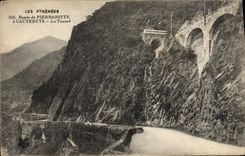 VINTAGE POSTCARD Route of Pierrefitte has Cauterets
