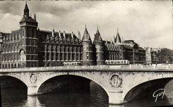 CPM Paris et ses Merveilles Palais de Justice et la Conciergerie 