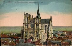 VINTAGE POSTCARD Amiens the Cathedral And View