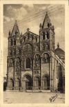 VINTAGE POSTCARD Angouleme Frontage of the cathedral St Pierre Romano bizantin