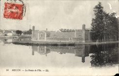 VINTAGE POSTCARD Melun Top of I' it