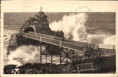 CPA Biarritz La Tempete au Rocher de la Vierge 