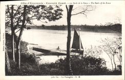 CPA Cote d'Emeraude Les bords de la Rance La passagere Bateau