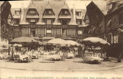 CPA Deauville la Plage Fleurie