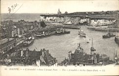 VINTAGE POSTCARD Dieppe Arundel in Before Port Boats