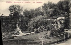 CPA Nimes Jardin de la Fontaine La Cascade 