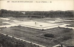 VINTAGE POSTCARD Palate of Fontainebleau Seen on the Floor