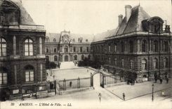 CPA Amiens L'Hotel de Ville 