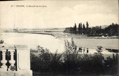 POSTAL Nevers de la VENDIMIA el lazo del Loire