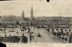 CPA Rouen La Place Carnot Le Pont Boieldieu et la Cathedrale