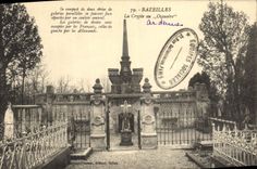 VINTAGE POSTCARD Bazeilles the Crypt or ossuary