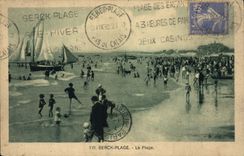 VINTAGE POSTCARD Berck Beach the Beach Boat