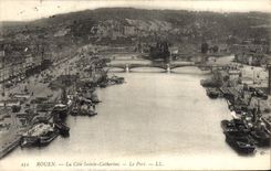 CPA Rouen La Cote Sainte Catherine Le port Bateaux