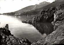 MODERN CARD Surroundings of Cannes Red Rocks in Trayas