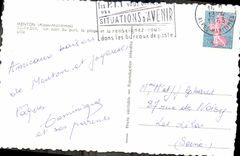 CPM Menton Un Coin du Port la Plage et la ville Bateaux