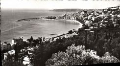 CPM Menton Vue generale prise de Garavan Dans le fond le Cap Martin