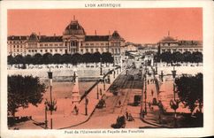 Puente artístico de Lyon de la POSTAL de la VENDIMIA de I Universite y fachada de facultades
