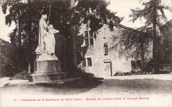 Colección de la POSTAL de la VENDIMIA de la basílica de la casa de madera de Chenu del arco del d de Jeanne y del grupo de Mercie