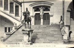 VINTAGE POSTCARD Pierrefonds the Castle Interior Court and the Staircase Knight Horse