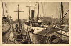 CPA La Douce France Cote D'Azur Cannes le port Bateaux