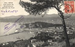 CPA Nice Vue prise du Mont Boron Entree du Port 