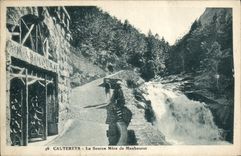 VINTAGE POSTCARD Cauterets the Mother Source of Mauhourat