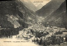 CPA Cauterets Vue Generale Mamelon Vert