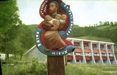 MODERN CARD Heavy ISCED Help Saint Pierre One of the houses dormitories