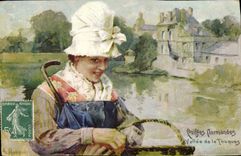 CPA Coiffes normandes Vallee de la Touques Foklore Femme