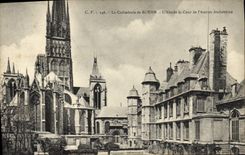 CPA Rouen Cathedrale de L'Abside et Cour de l'ancien archeveche 