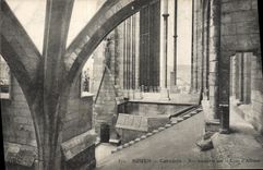 VINTAGE POSTCARD Rouen Cathedral Arc paring on the court of albane