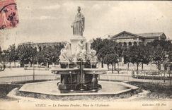 La POSTAL Nimes de la VENDIMIA la fuente de Pradier coloca la explanada