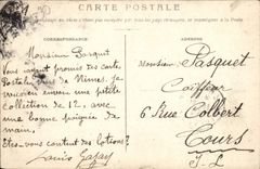 CPA Nimes Jardin de la Fontaine Vue prise de la grotte