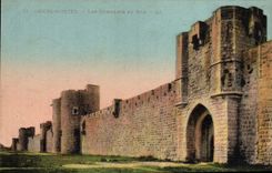CPA Aigues Mortes Les remparts au Sun