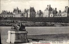 VINTAGE POSTCARD Palate De Fontainebleau the entry of the Floor