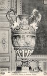 VINTAGE POSTCARD Palais of Fontainebleau Vase of Separate according to the drawings of Bernard Palissy