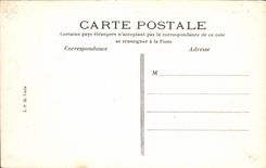 VINTAGE POSTCARD Palate of Fontainebleau Terrace of the Pond and Choinois Museum
