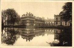 VINTAGE POSTCARD Palate of Fontainebleau