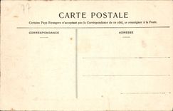 VINTAGE POSTCARD Palate of oval Fontainebleau Court Baptistry of Louis XIII