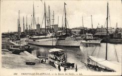 POSTAL Trouville Deauville de la VENDIMIA el lavabo de los barcos de los yates