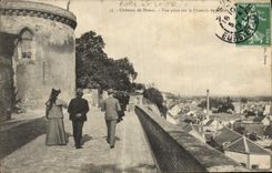 CPA Chateau de Dreux Vue prise sur le chemin de ronde