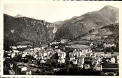 MODERN CARD Amelie les Bains the City in its nest