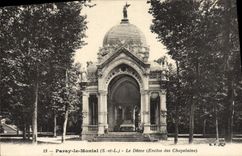 VINTAGE POSTCARD Paray Monial the Enclosed Dome of the Chaplains