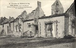 CPA Oyes L'Invasion des Barbares Groupe de maisons brulees Militaria 