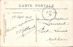 VINTAGE POSTCARD Amiens the Statue Of Pierre the Hermit Children